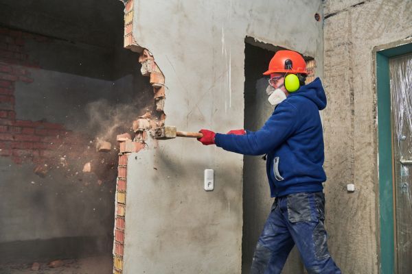 Concrete Wall Demolition in Panama City Beach